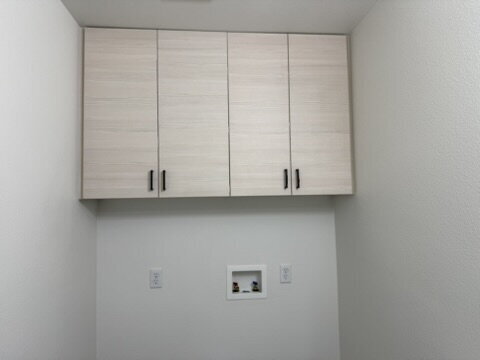 Foto del edificio - 3 bed 2 bath with garage $1,350 Rent