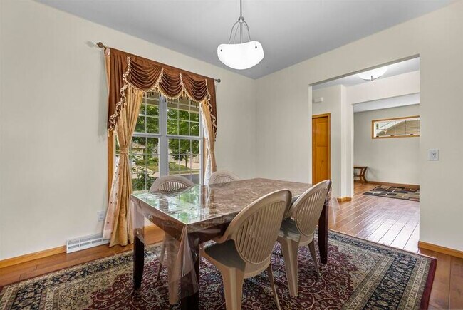 Foto del edificio - 1206 Meadow Sweet Dr