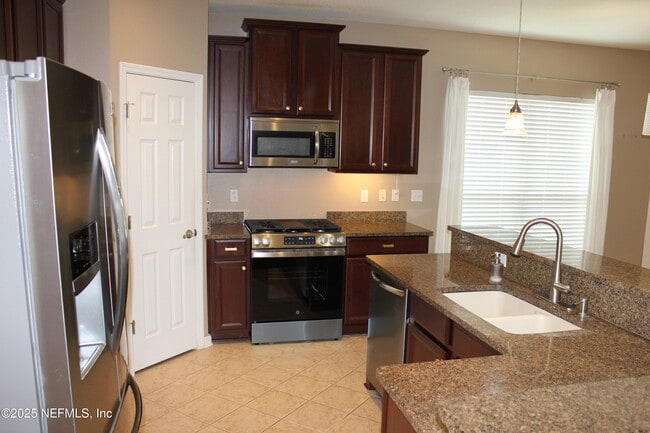 Building Photo - 5955 Wind Cave Ln