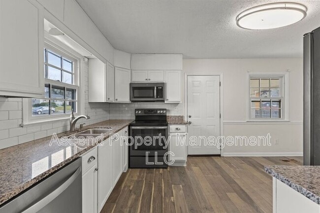 Foto del edificio - 4610 Leslie Ln