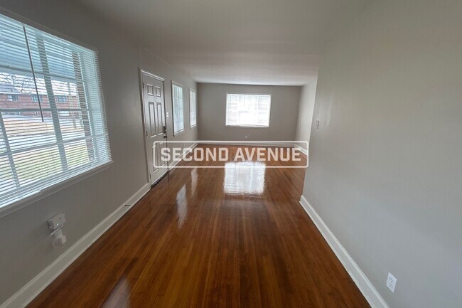 Building Photo - 3312 Avenue S