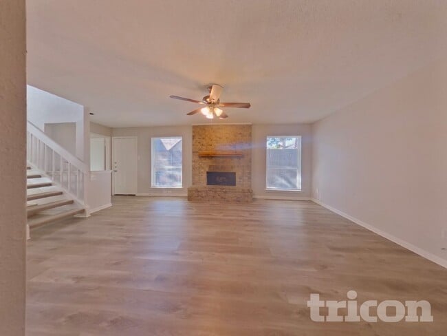 Building Photo - 616 Via Miramonte