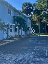 Building Photo - 4220 NE Indian River Dr