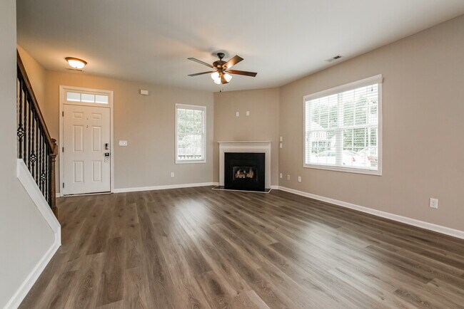 Building Photo - 173 Carissa Dr