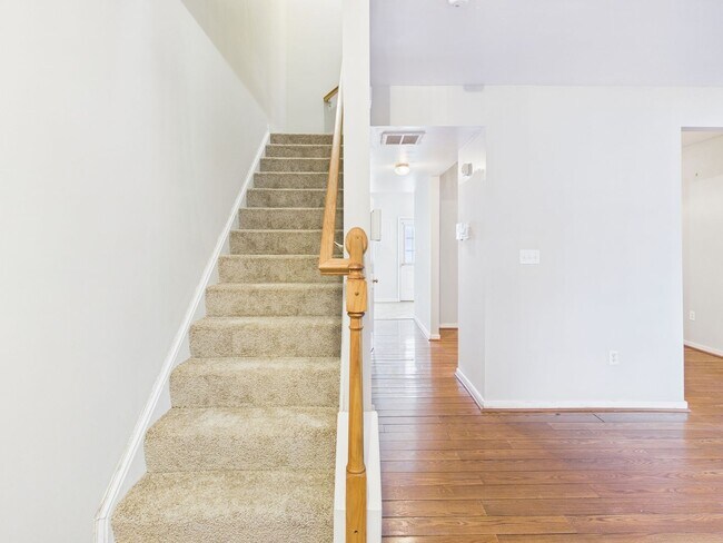 Foto del edificio - 4715 Milfax Rd