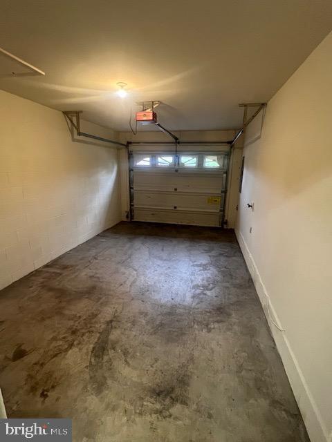 Building Photo - 147 Sunflower Dr