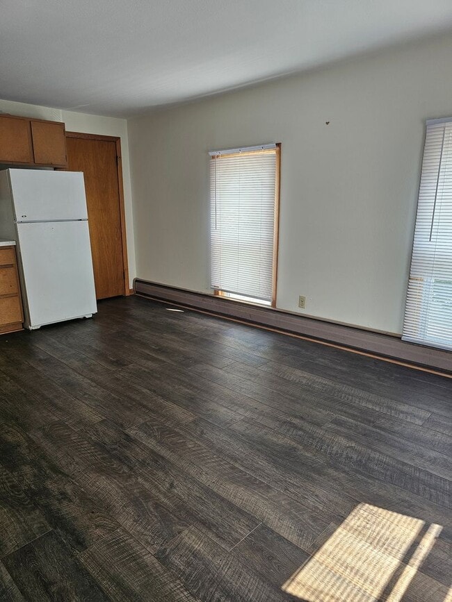 Foto del edificio - E. Court Street Duplex