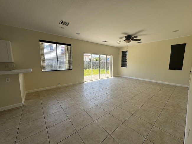 Building Photo - 9508 SW 221st Ln