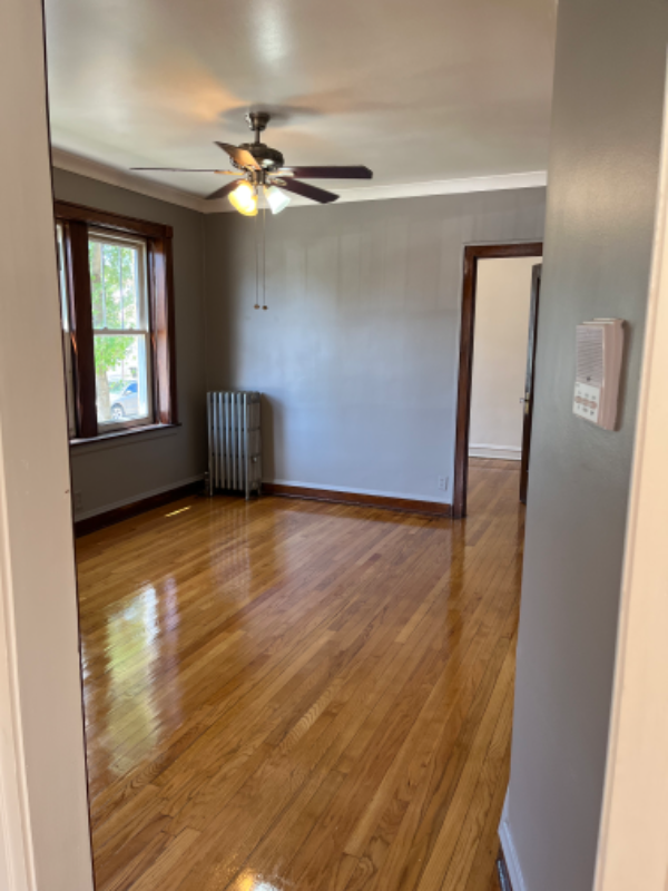 Building Photo - 4958 W Wrightwood Ave