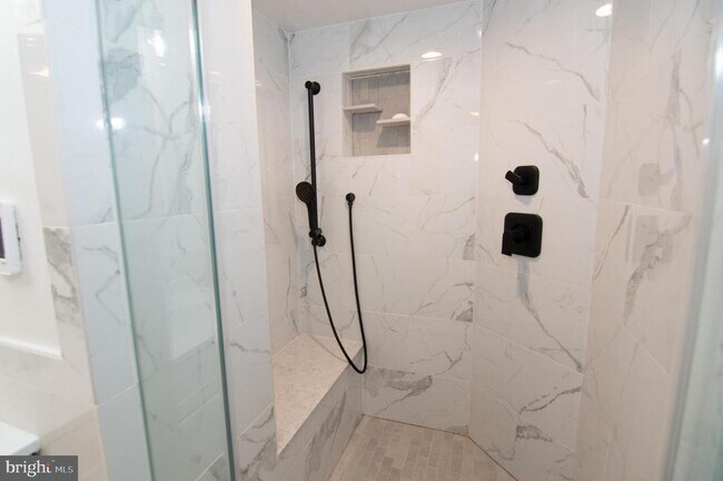 Foto del edificio - 404 Talahi Rd SE