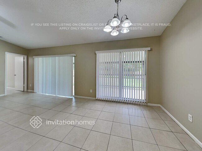 Foto del edificio - 1737 Lakeview Village Dr