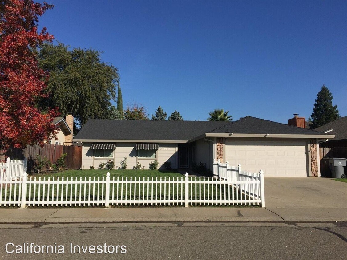 Primary Photo - 3 br, 2 bath House - 6379 Edgewood Way