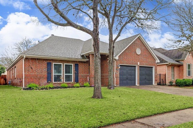 Building Photo - 1730 Rock Fence Dr