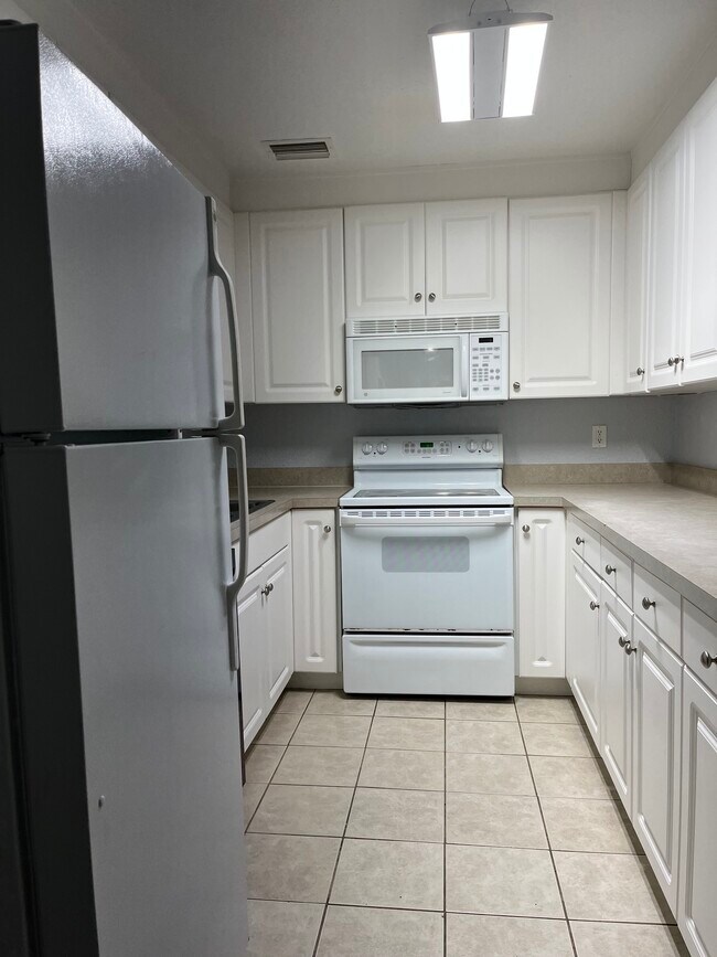Foto del edificio - 501 SW 75th St