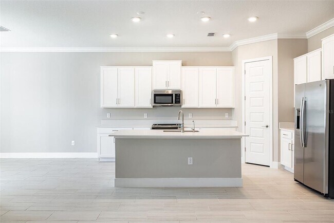 Building Photo - 7706 S Shamrock Rd