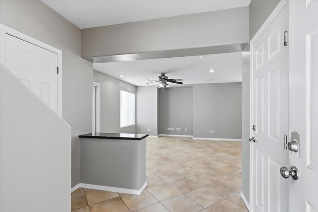 Building Photo - 7404 Celosia St