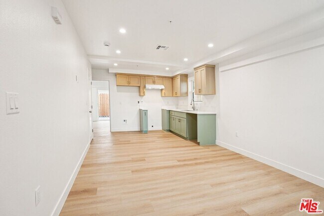 Building Photo - 1185 Leighton Ave