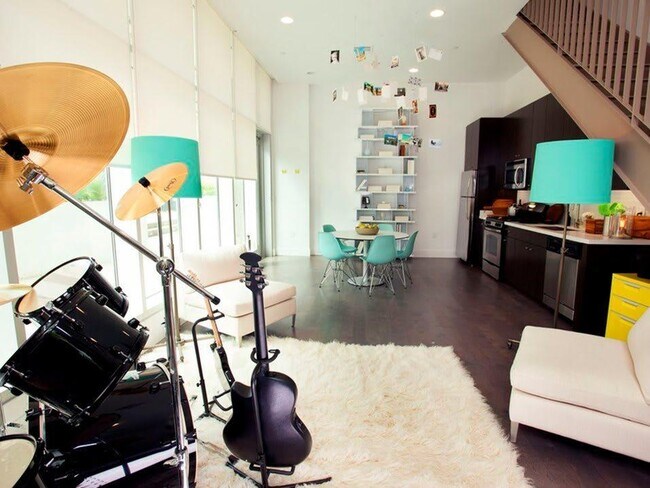 Foto del edificio - 1800 Whitley