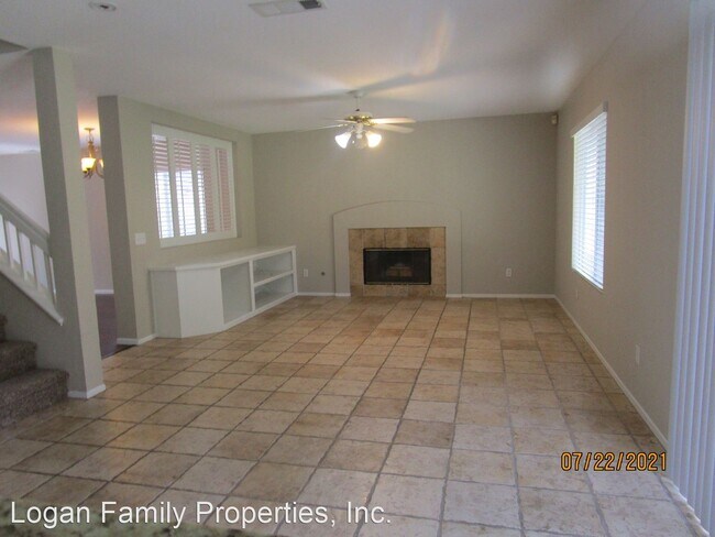 Building Photo - 3 br, 2.5 bath House - 1021 Via Vera Cruz