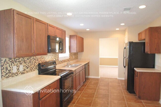 Building Photo - 2565 Waters Run