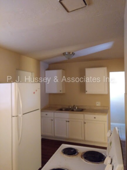 Building Photo - 3402 E Willetta St Unit 3410