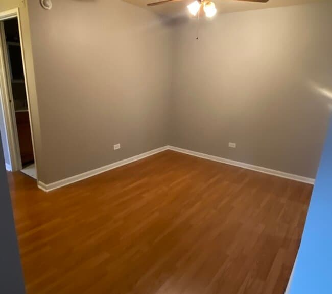 Building Photo - 238 Shorewood Dr