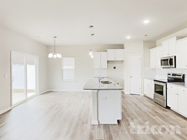 Building Photo - 126 Spring Knoll Dr