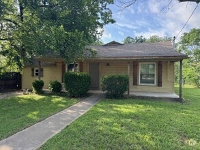 Building Photo - 1380 W Frey