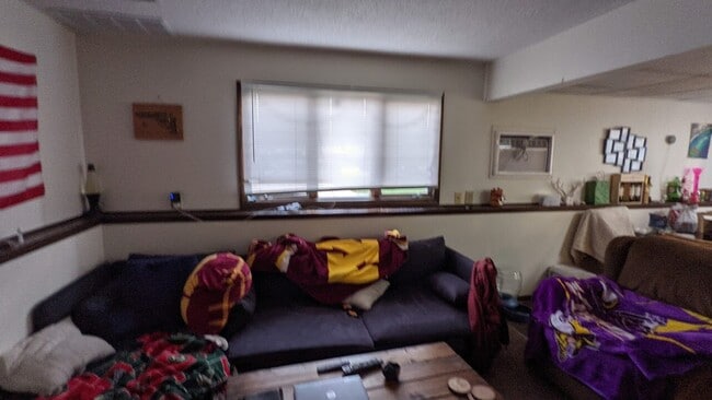 Building Photo - 118 Duplex