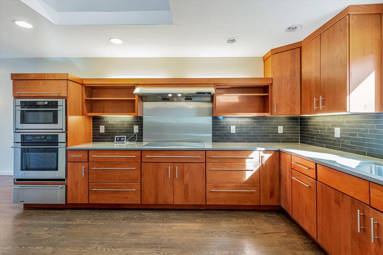 Foto principal - 923 Janet Ln