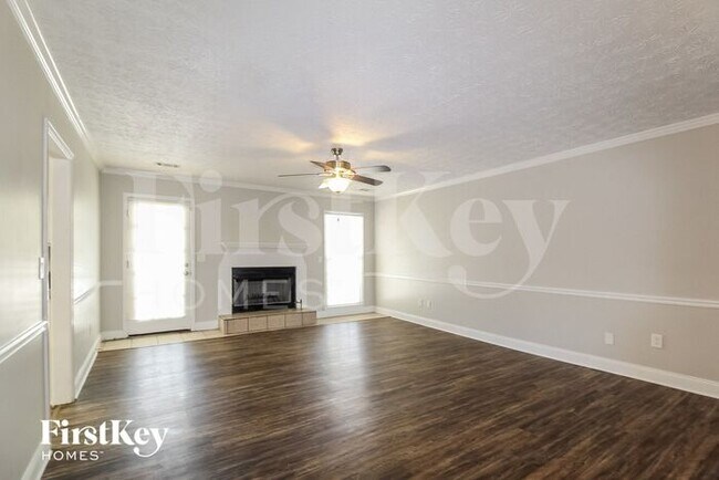 Foto del edificio - 4541 Shiloh Hills Dr