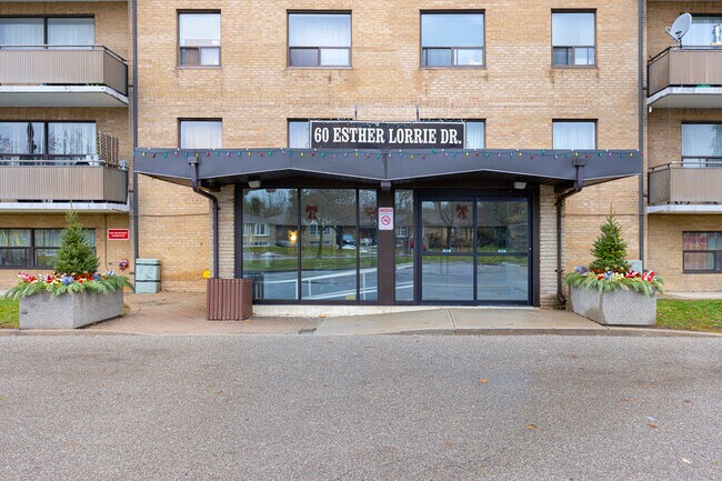 Photo du bâtiment - Esther Lorrie Apartments