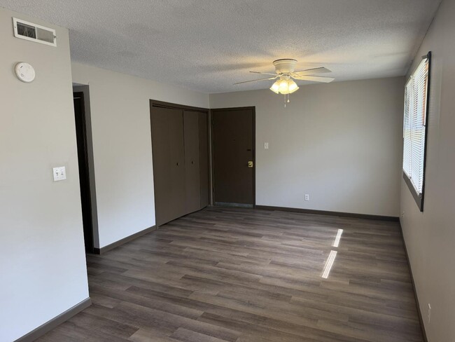 Building Photo - 714 N Campbell St