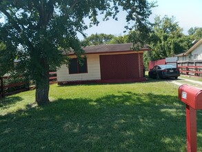 Building Photo - 8113 Hezekiah Ln
