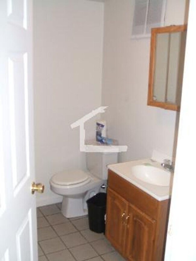 Building Photo - Allston 4 bed 2 bath $3,200!