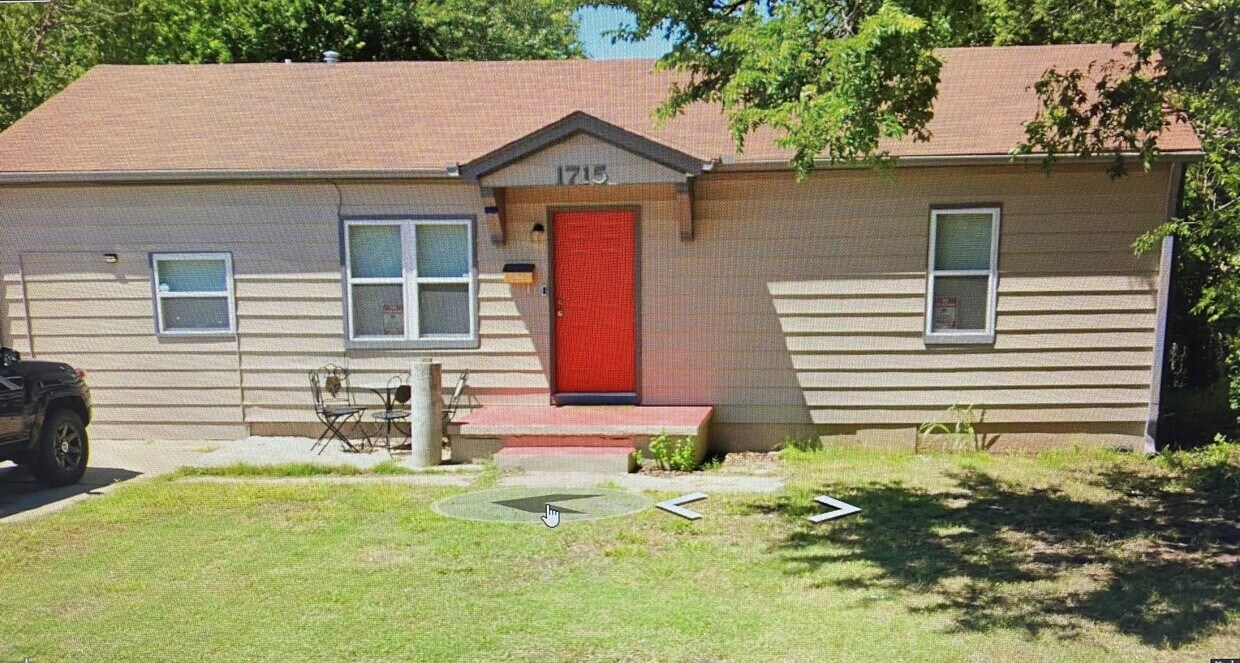 Foto principal - 1715 NW Lindy- AVAILABLE NOW!