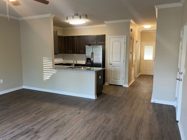 Interior Photo - Hamlet Park
