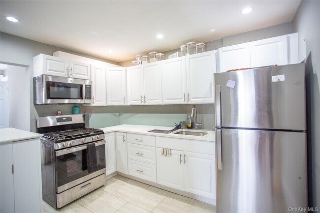 Foto del edificio - 261 Rutland Rd