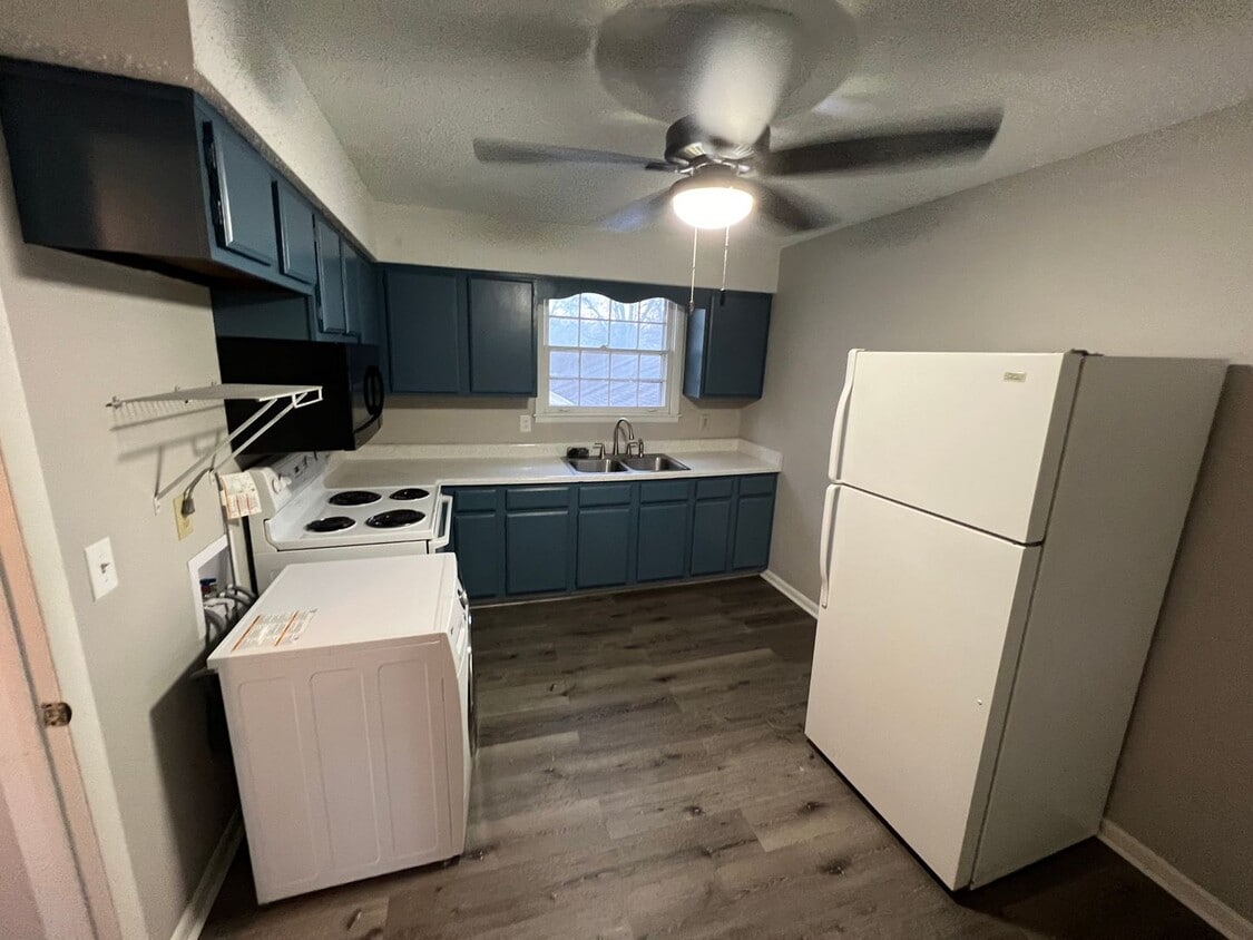 1 bedroom 1 bath. cute and cozy! REDUCED ... - 1 bedroom 1 bath. cute and cozy!  REDUCED ...
