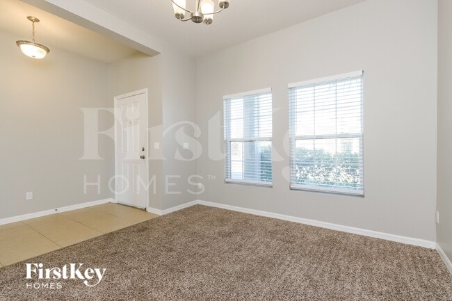 Foto del edificio - 2501 Isabela Terrace