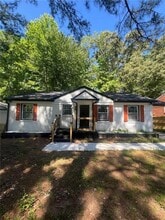 Building Photo - 2545 Plantation Dr