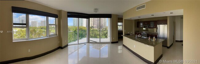 Foto del edificio - 20000 E Country Club Dr