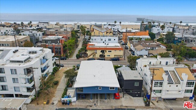 Foto del edificio - 3320 Pacific Ave