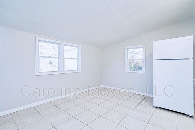 Foto del edificio - 407 Meridian Ave