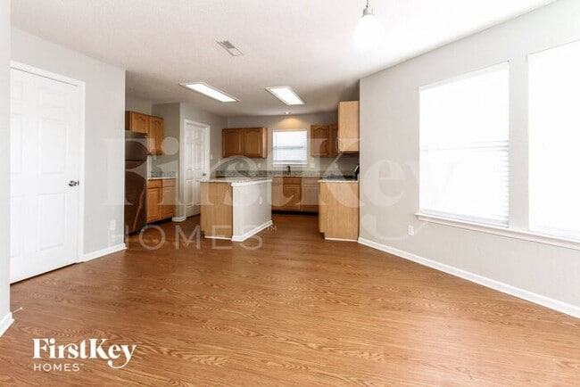 Foto del edificio - 2244 Blossom Dr