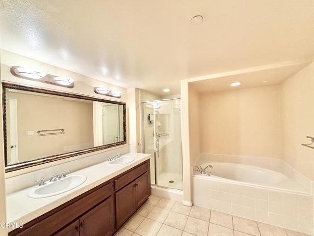 Foto del edificio - 4214 Tradewinds Dr