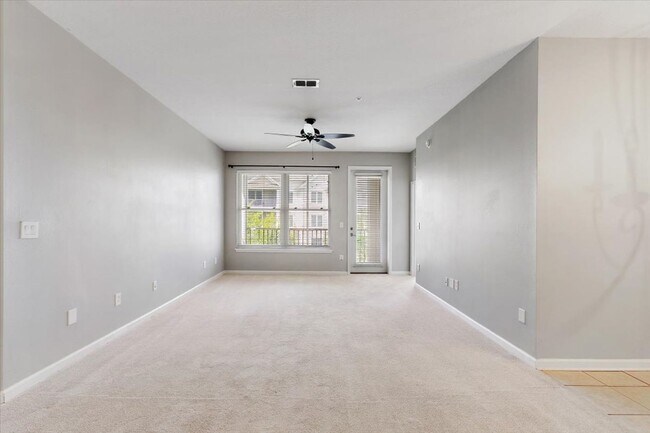 Building Photo - Great Condo in Wolf Creek!