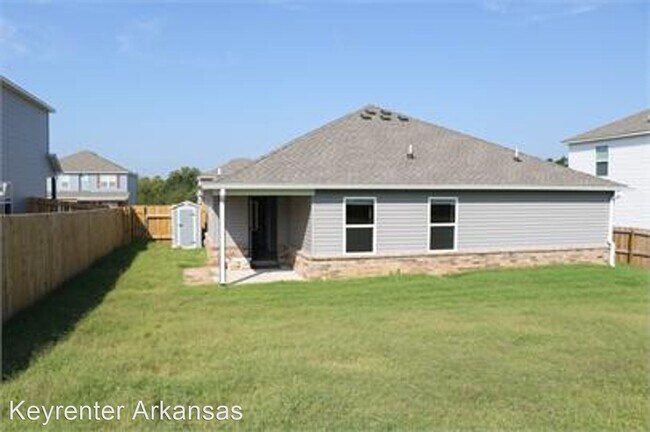Building Photo - 3 br, 2 bath House - 707 SW Green World St