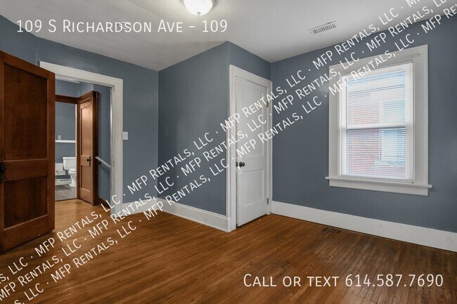 Foto del edificio - 109 S Richardson Ave