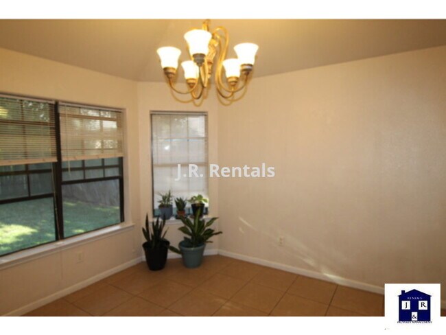 Building Photo - 6103 Lolly Loop, Killeen, TX 76542